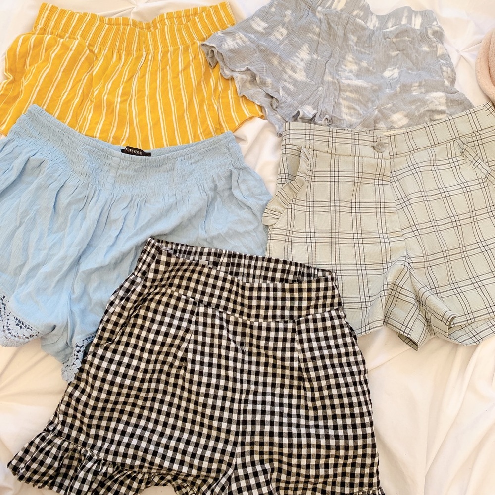 FIVE PIECE bundle of shorts